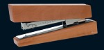 'St-O-L' design nietmachine, perenhout met RVS